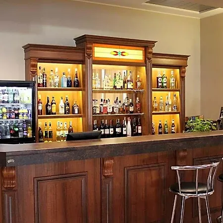 Hotell Elgrom Falenty Park Raszyn