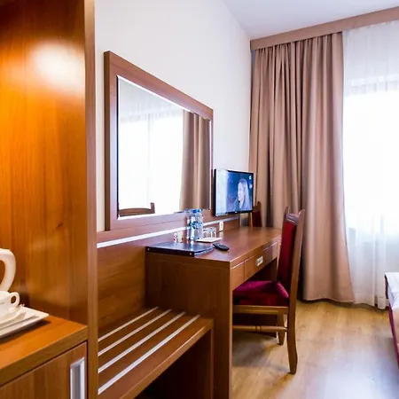 Elgrom Falenty Park Hotell Raszyn