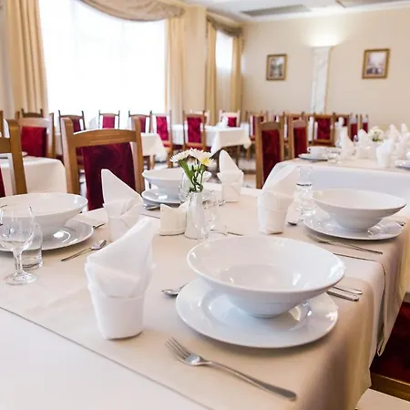 Hotel Elgrom Falenty Park 3*