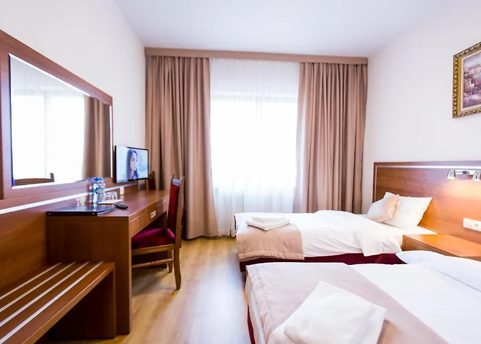 Elgrom Falenty Park Отель