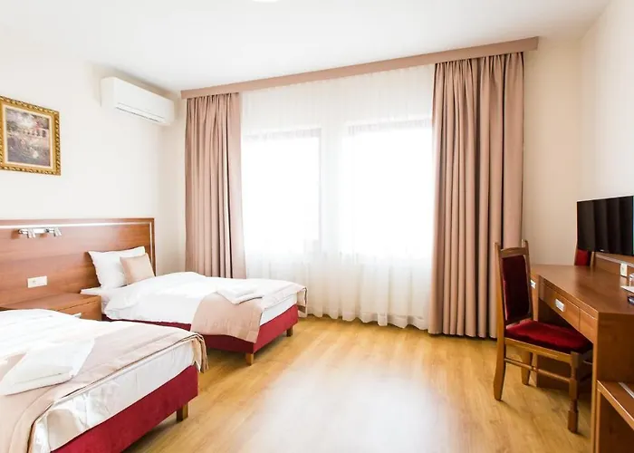 Elgrom Falenty Park Отель 3*