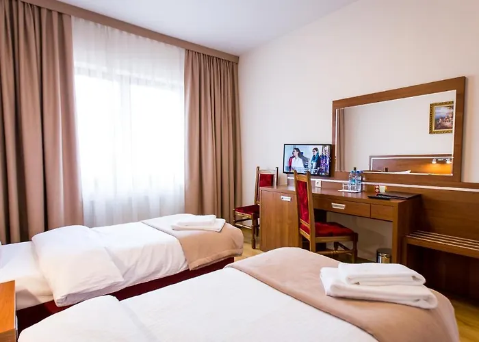 Отель Elgrom Falenty Park